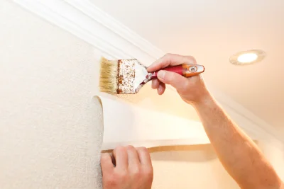 Pose de papier peint à Étalante — revêtements muraux et toiles de verre